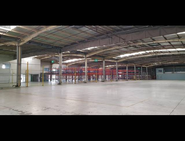 INDUSTRIAL PROPERTY TO RENT IN HALFWAY HOUSE